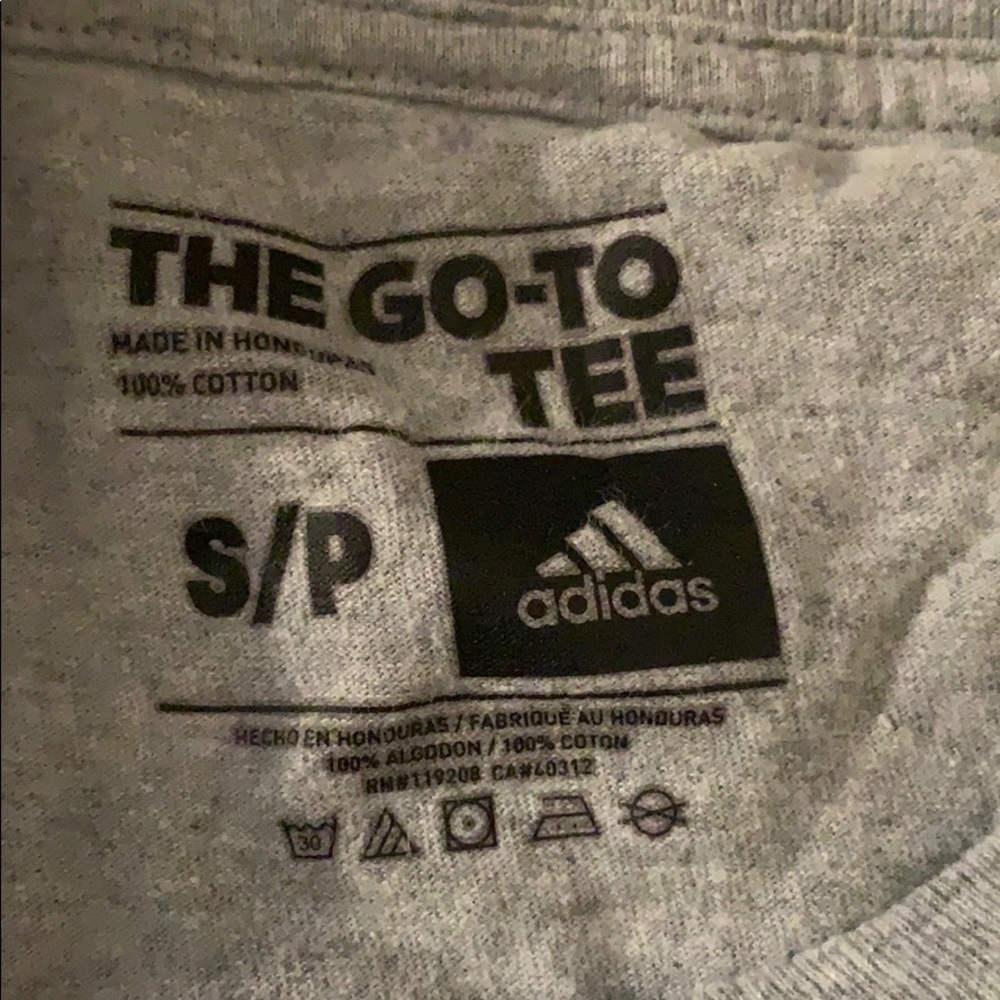 adidas t-shirt - Picture 3 of 3